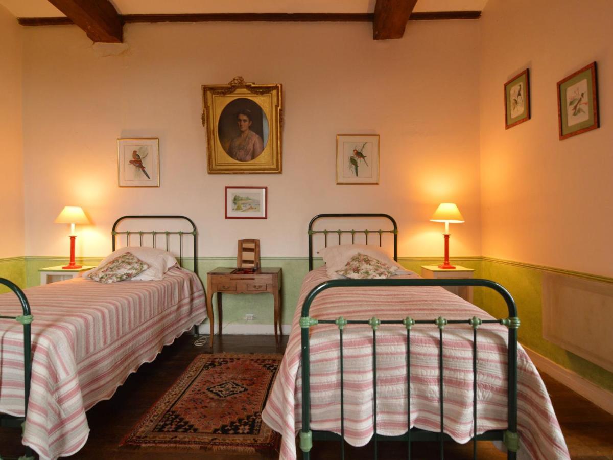 Saint-Paul-du-Bois Magnificent Holiday Home With Pool חדר תמונה