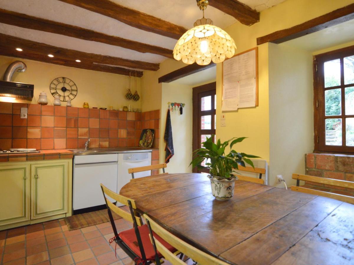 Saint-Paul-du-Bois Magnificent Holiday Home With Pool חדר תמונה