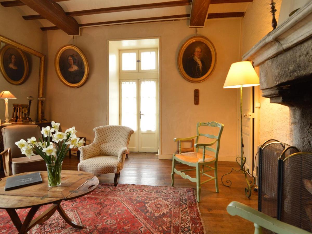 Saint-Paul-du-Bois Magnificent Holiday Home With Pool חדר תמונה